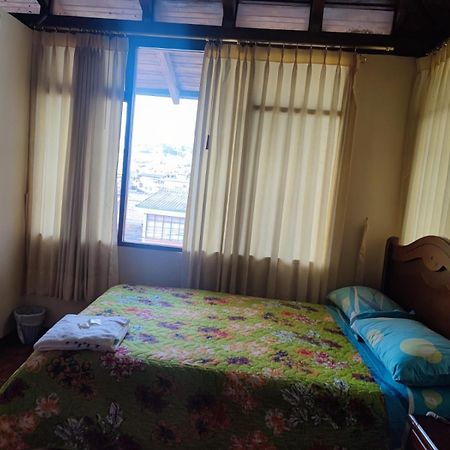 Hostal El Confort Quito Norte المظهر الخارجي الصورة