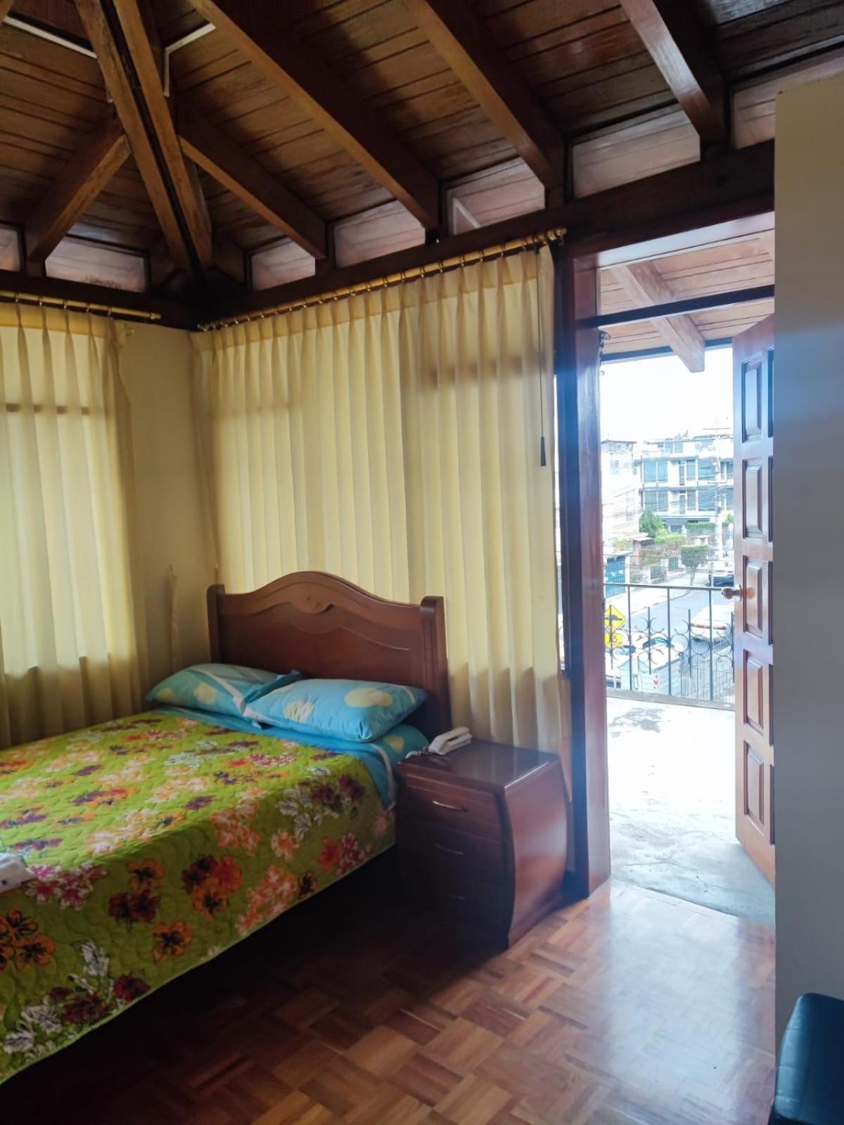 Hostal El Confort Quito Norte المظهر الخارجي الصورة